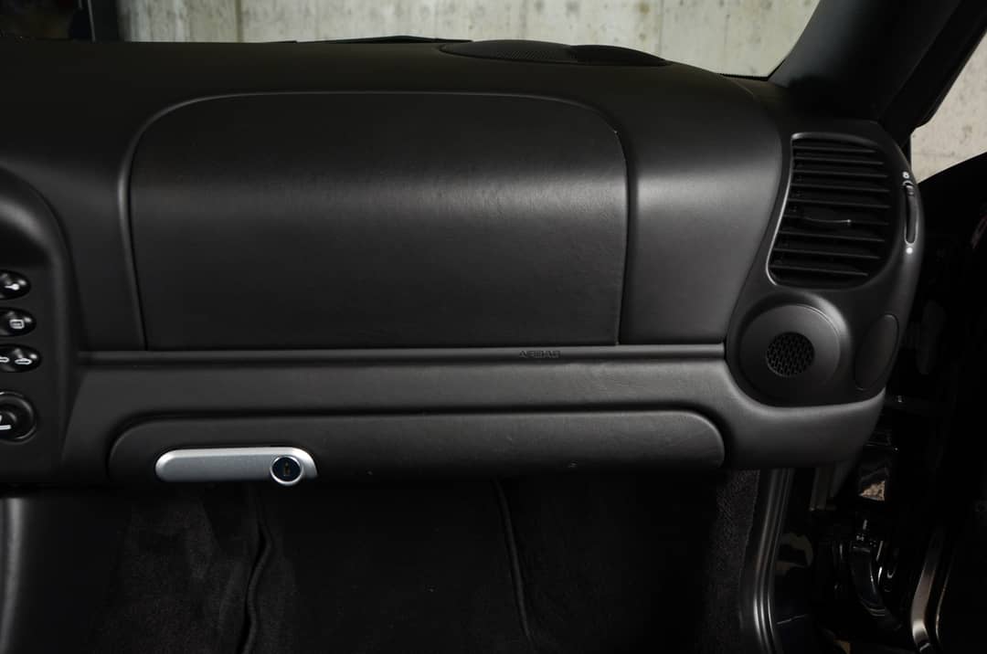 2004 Porsche 911 Carrera 4S — photo 32