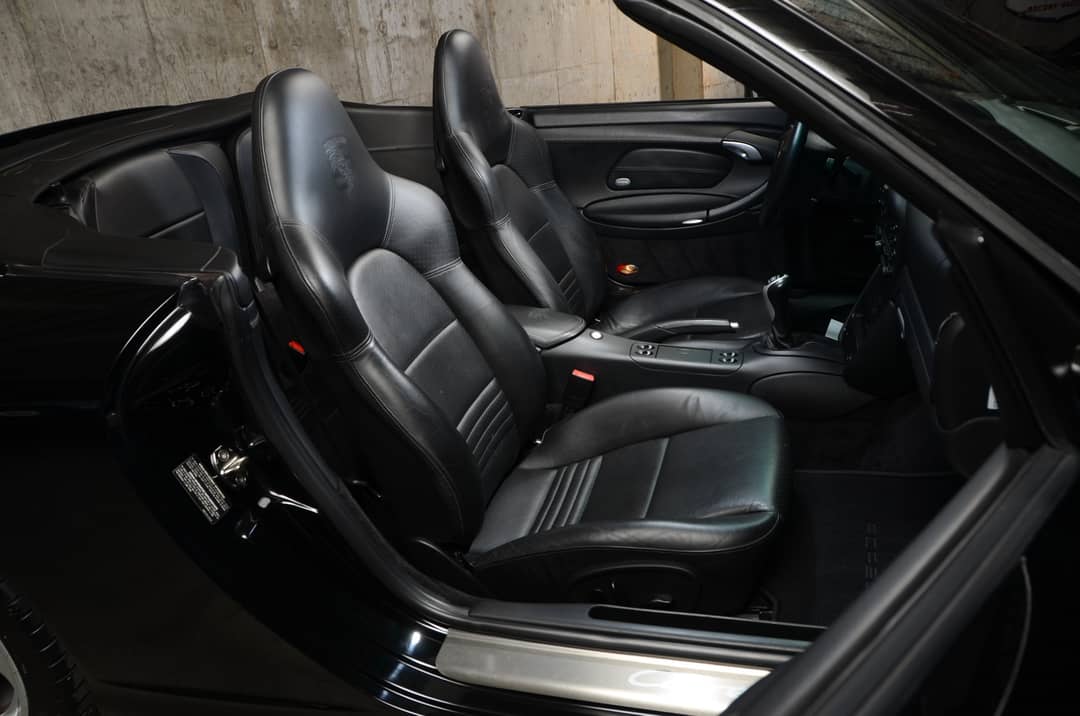 2004 Porsche 911 Carrera 4S — photo 35