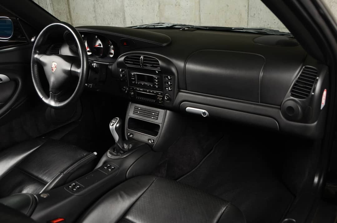 2004 Porsche 911 Carrera 4S — photo 36