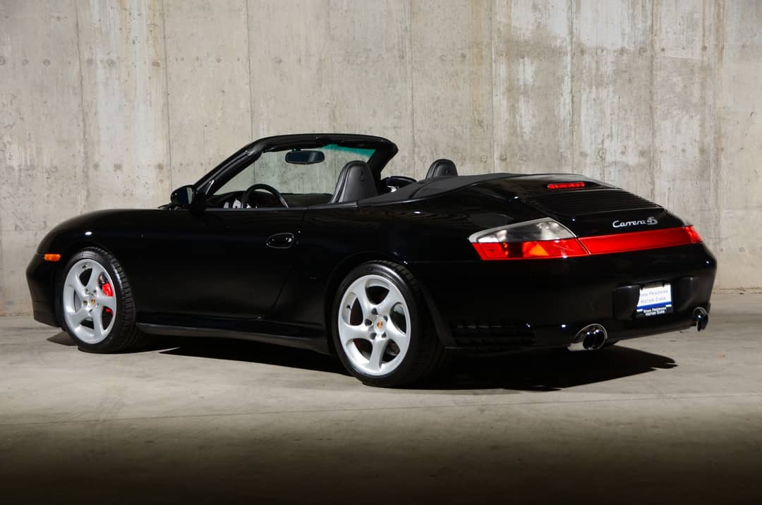 2004 Porsche 911 Carrera 4S — photo 9