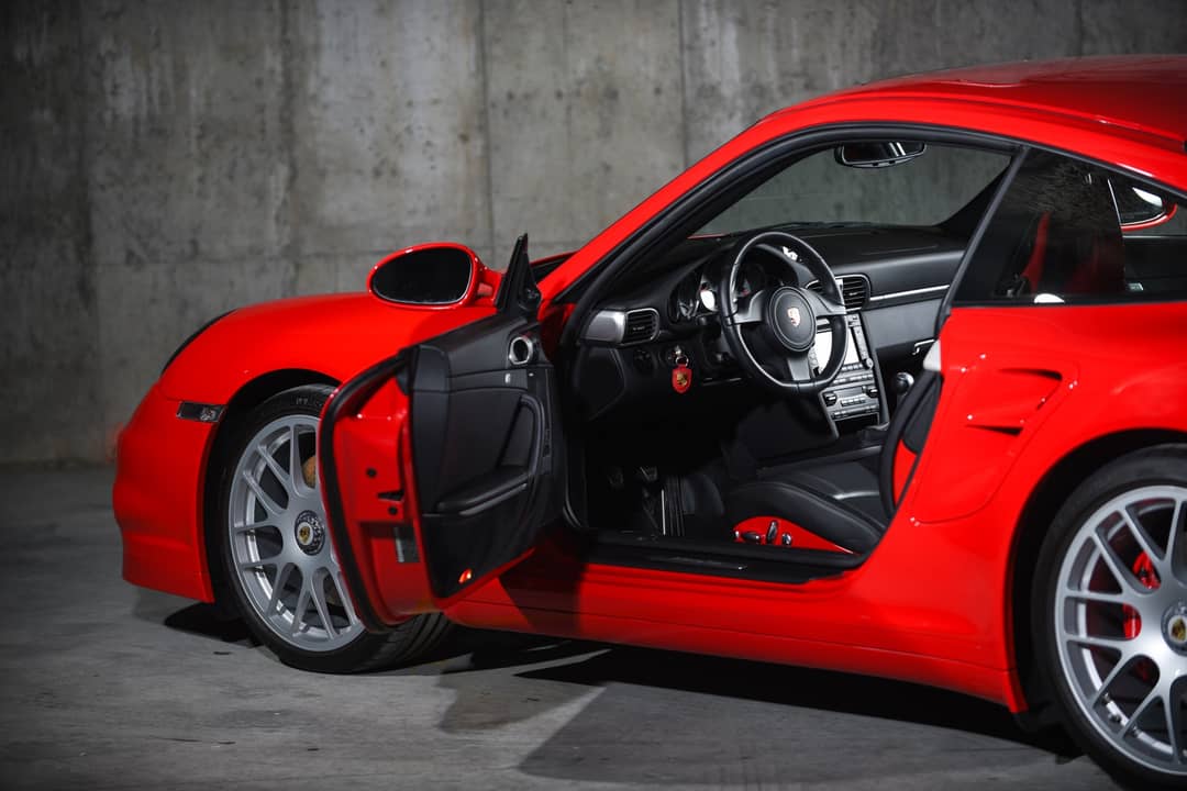 2011 Porsche 911 Turbo — photo 34