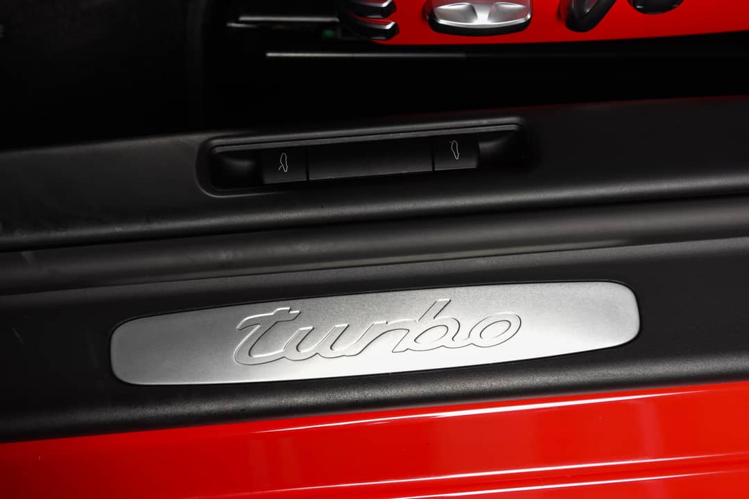 2011 Porsche 911 Turbo — photo 9