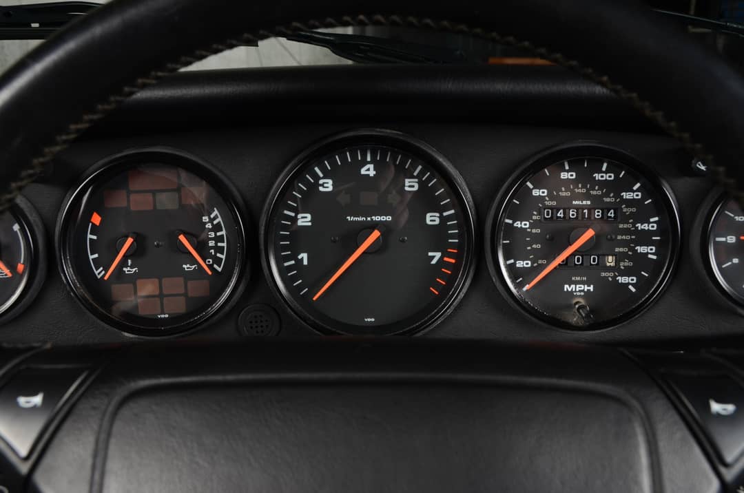 1992 Porsche 911 Carrera 4 Targa — photo 28