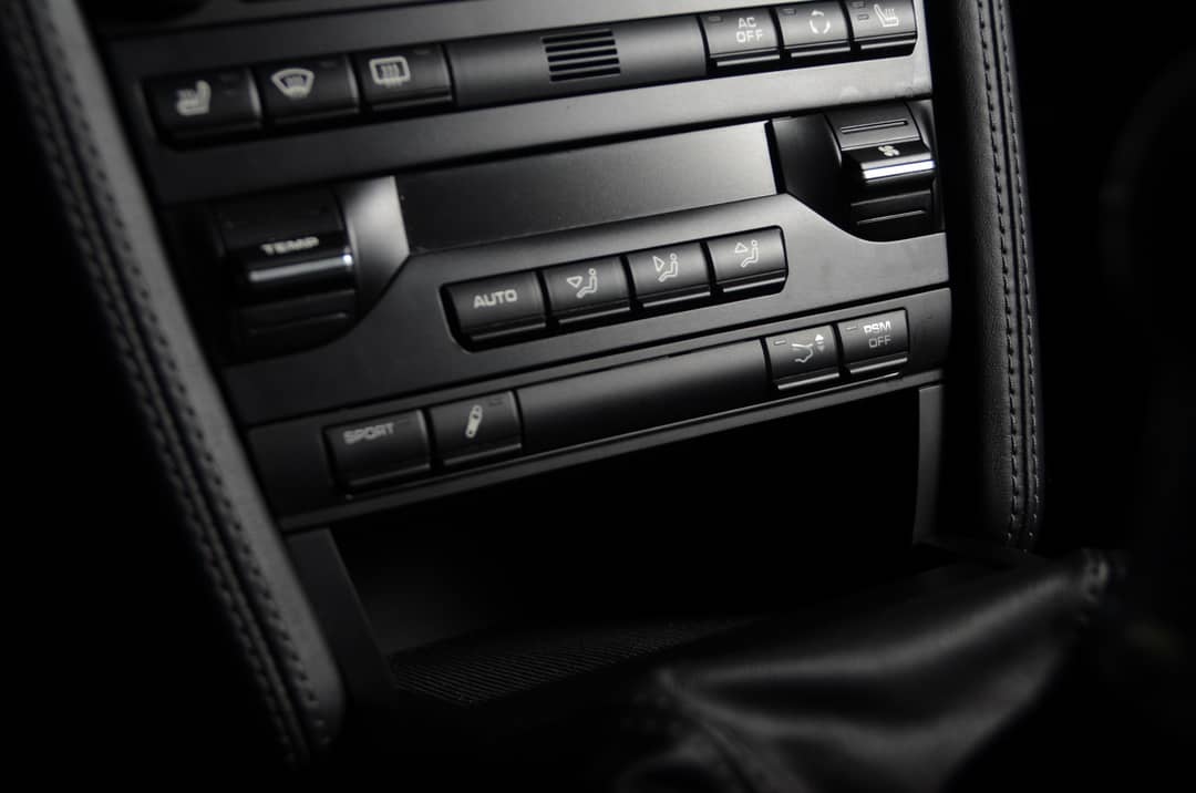 2011 Porsche 911 Turbo — photo 27