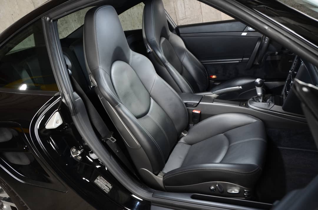 2011 Porsche 911 Turbo — photo 33