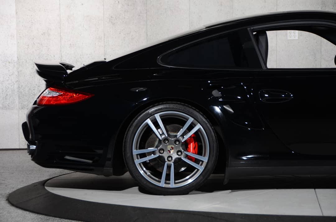 2010 Porsche 911 Turbo — photo 3