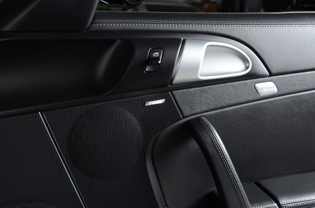 2010 Porsche 911 Turbo — photo 36