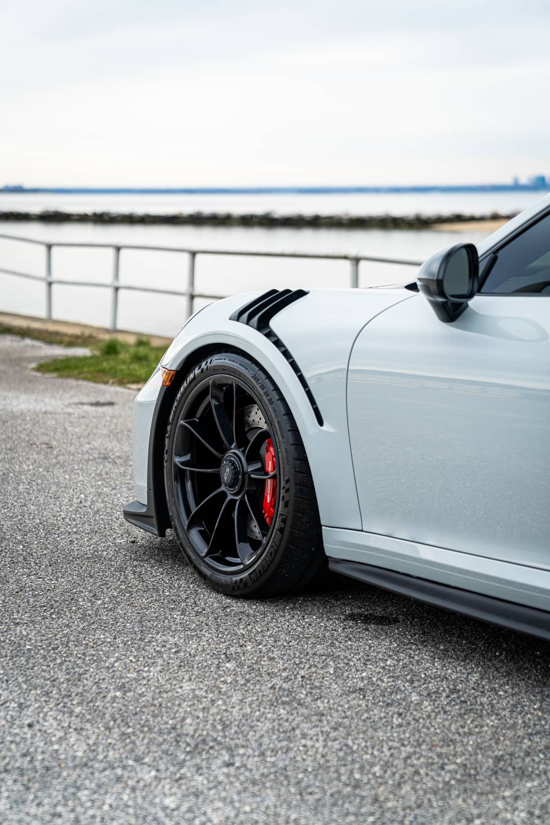 2019 Porsche 911 GT3 RS — photo 16