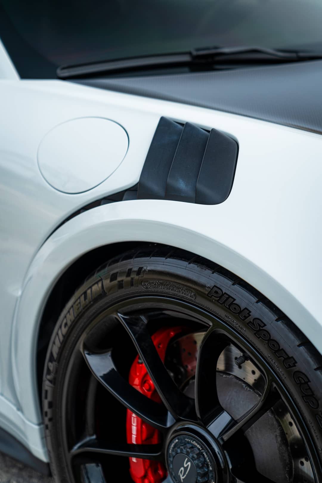 2019 Porsche 911 GT3 RS — photo 21