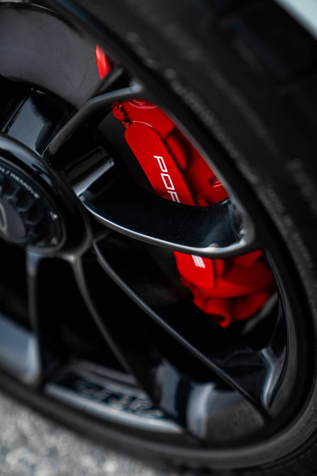 2019 Porsche 911 GT3 RS — photo 26