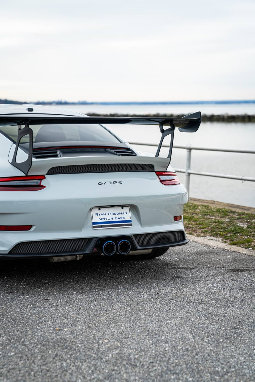 2019 Porsche 911 GT3 RS — photo 35