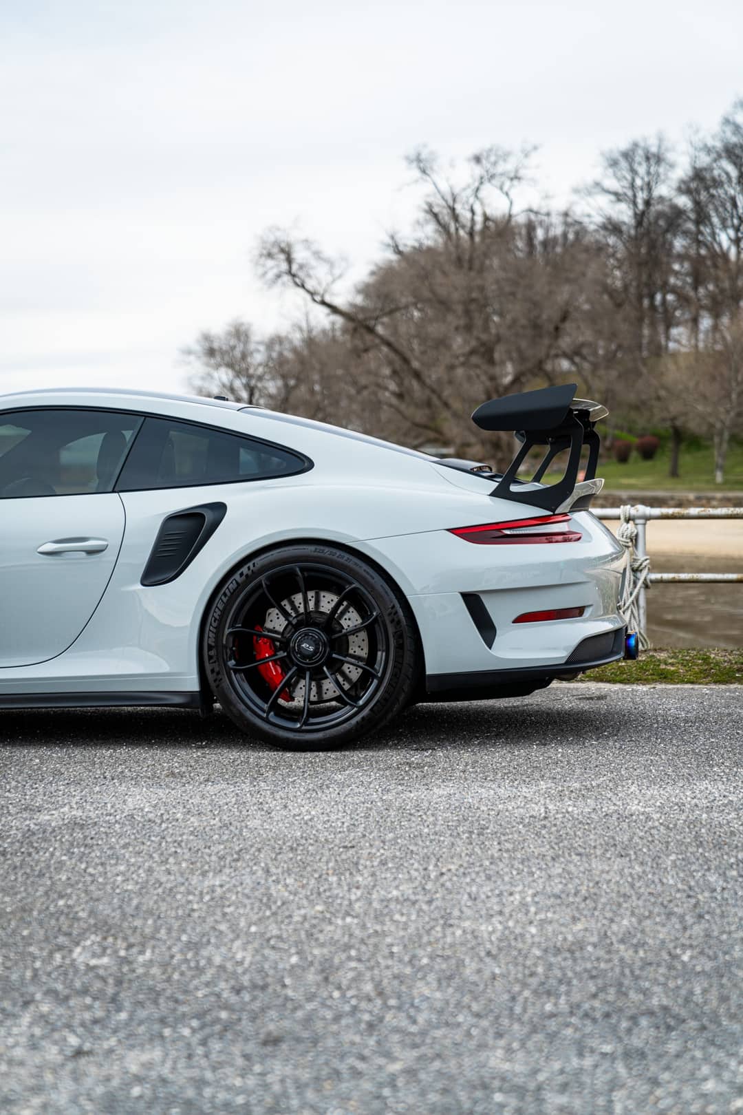 2019 Porsche 911 GT3 RS — photo 36