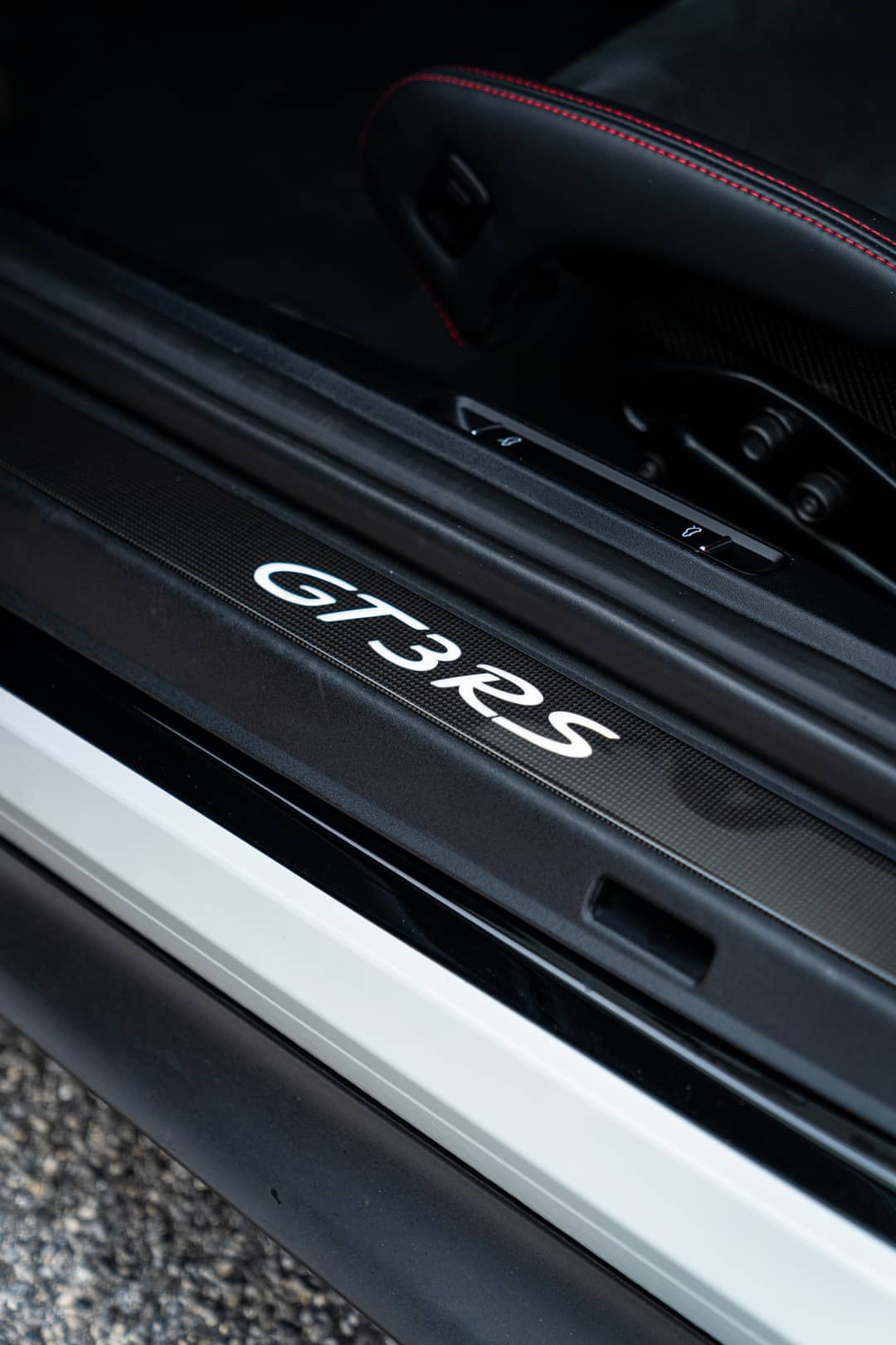 2019 Porsche 911 GT3 RS — photo 37