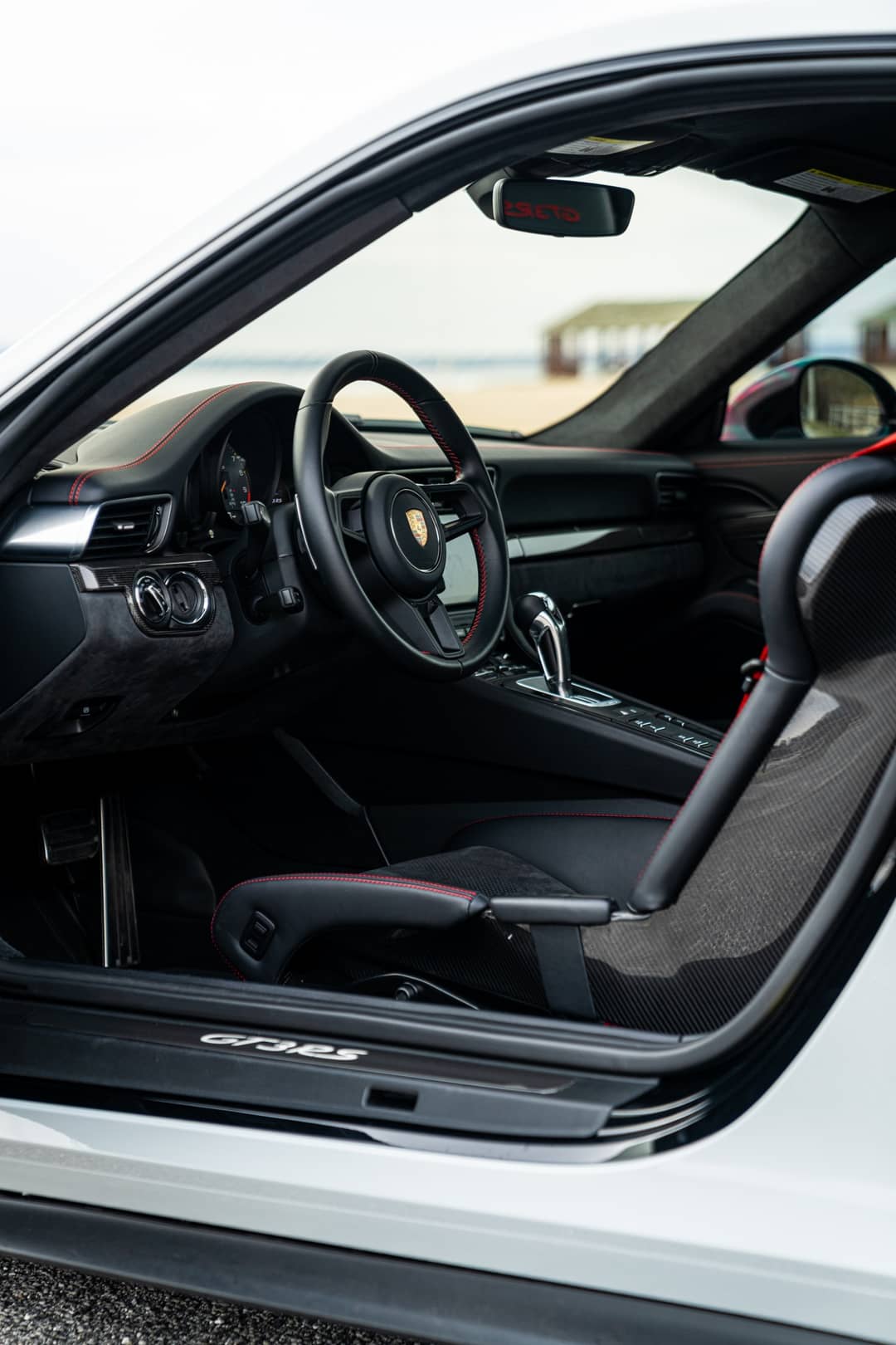 2019 Porsche 911 GT3 RS — photo 40