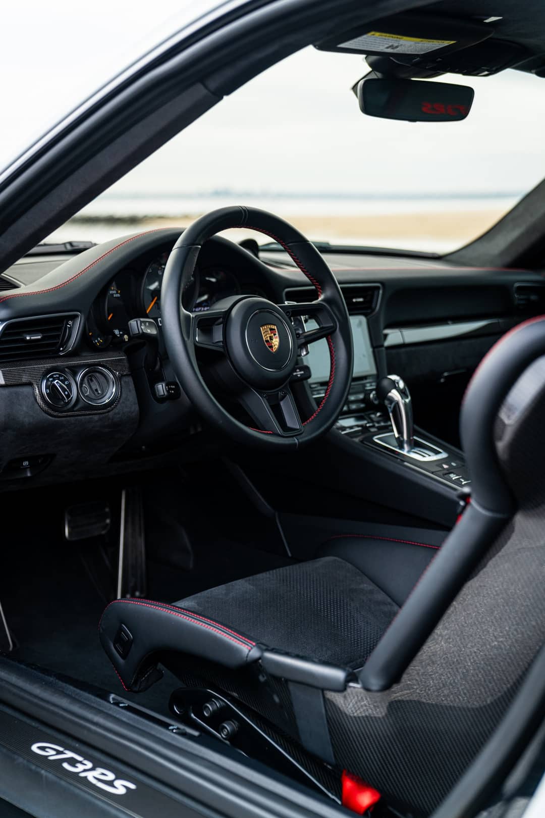2019 Porsche 911 GT3 RS — photo 41
