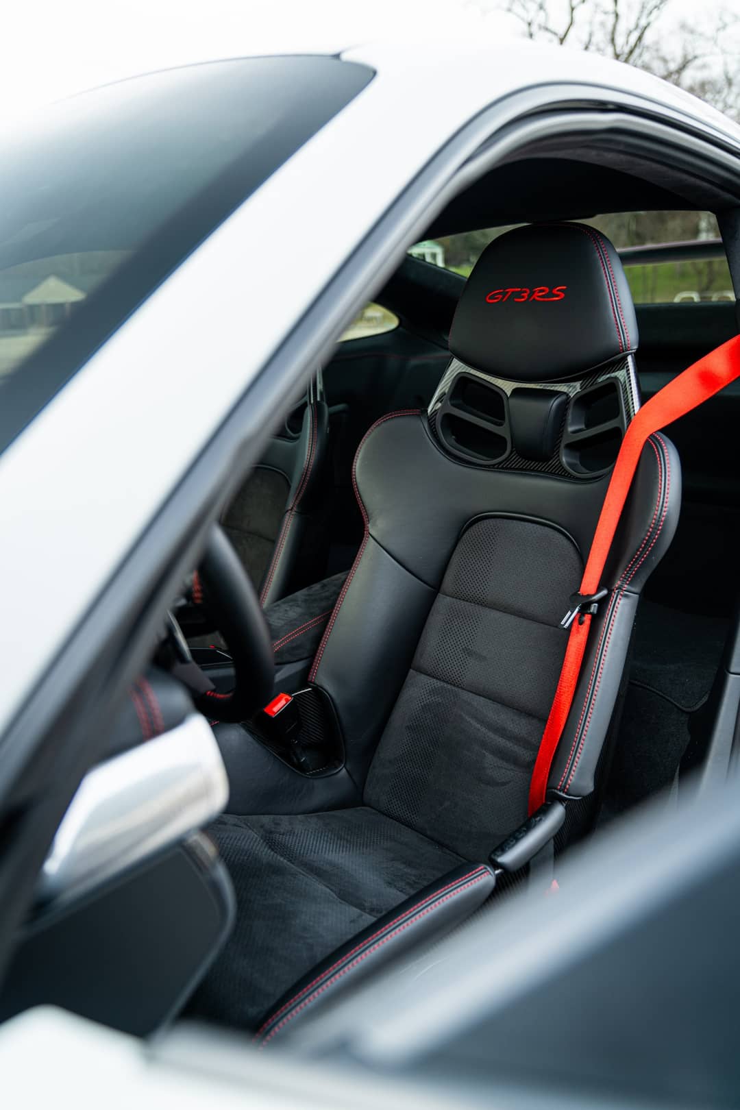 2019 Porsche 911 GT3 RS — photo 43