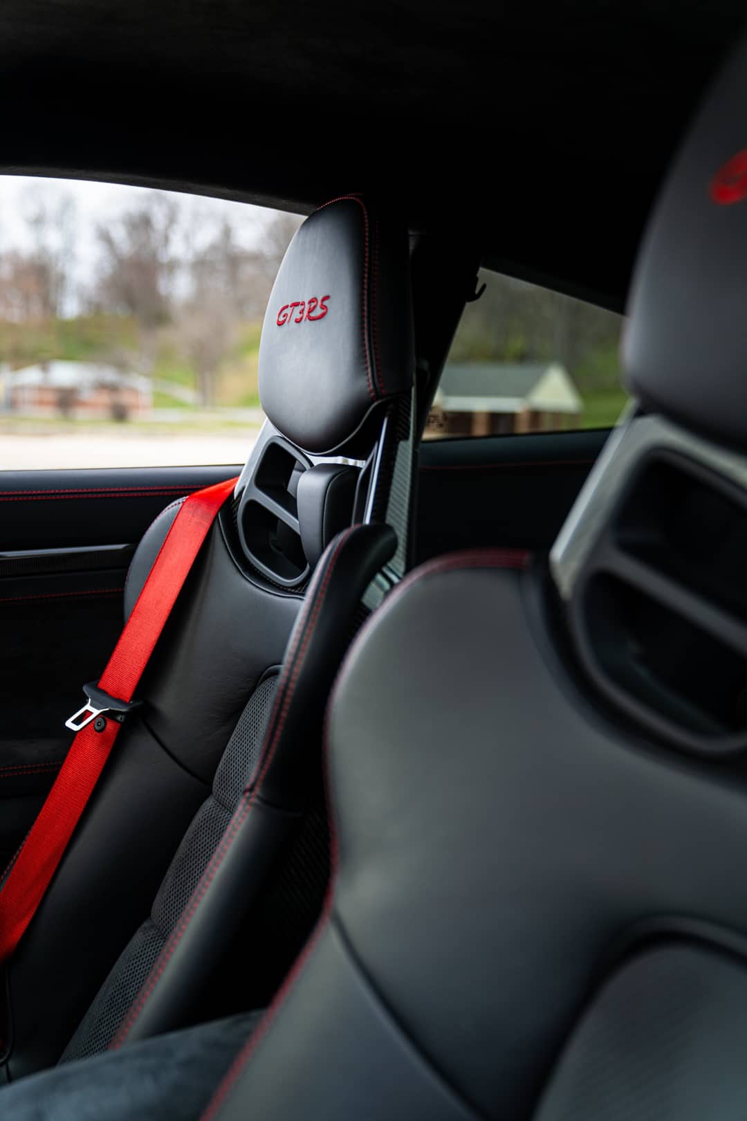 2019 Porsche 911 GT3 RS — photo 47