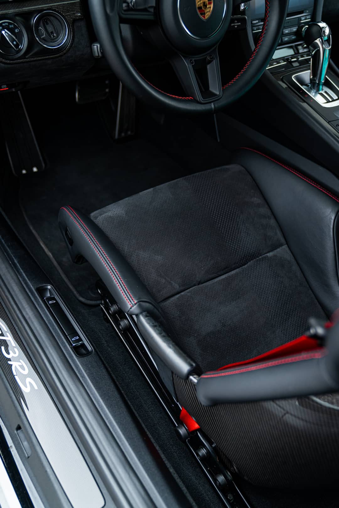 2019 Porsche 911 GT3 RS — photo 74