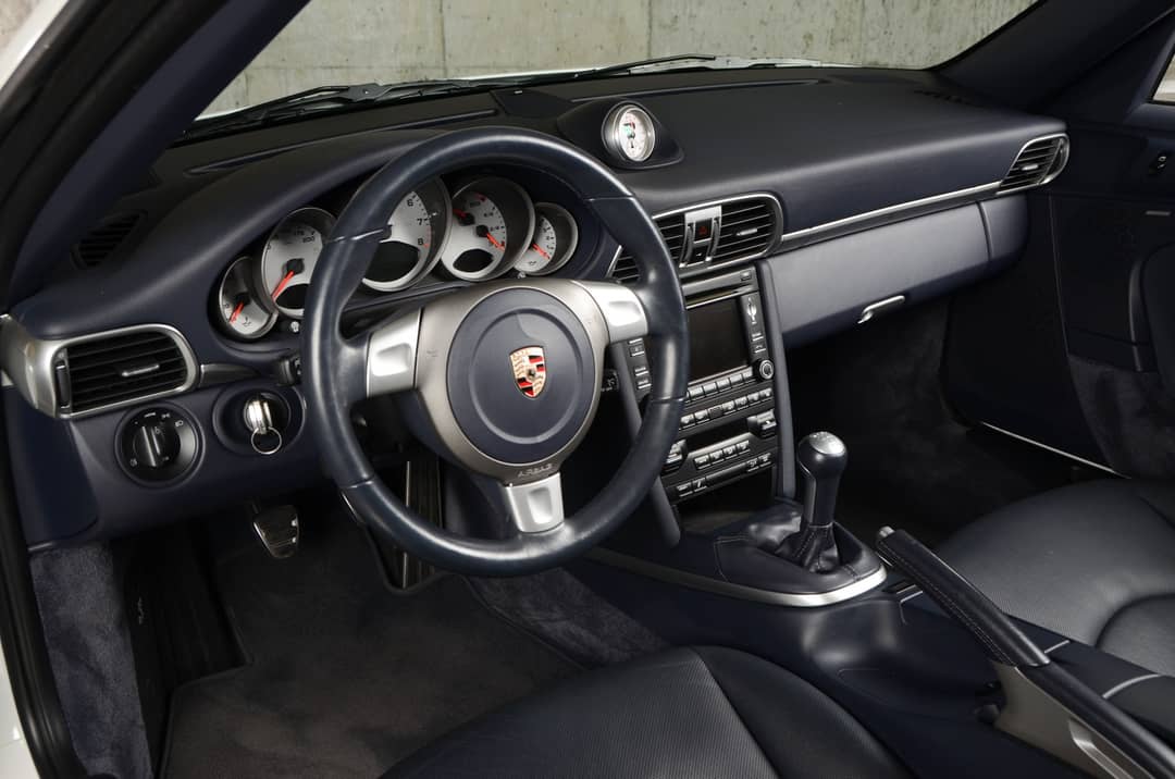2009 Porsche 911 Carrera 4S — photo 36