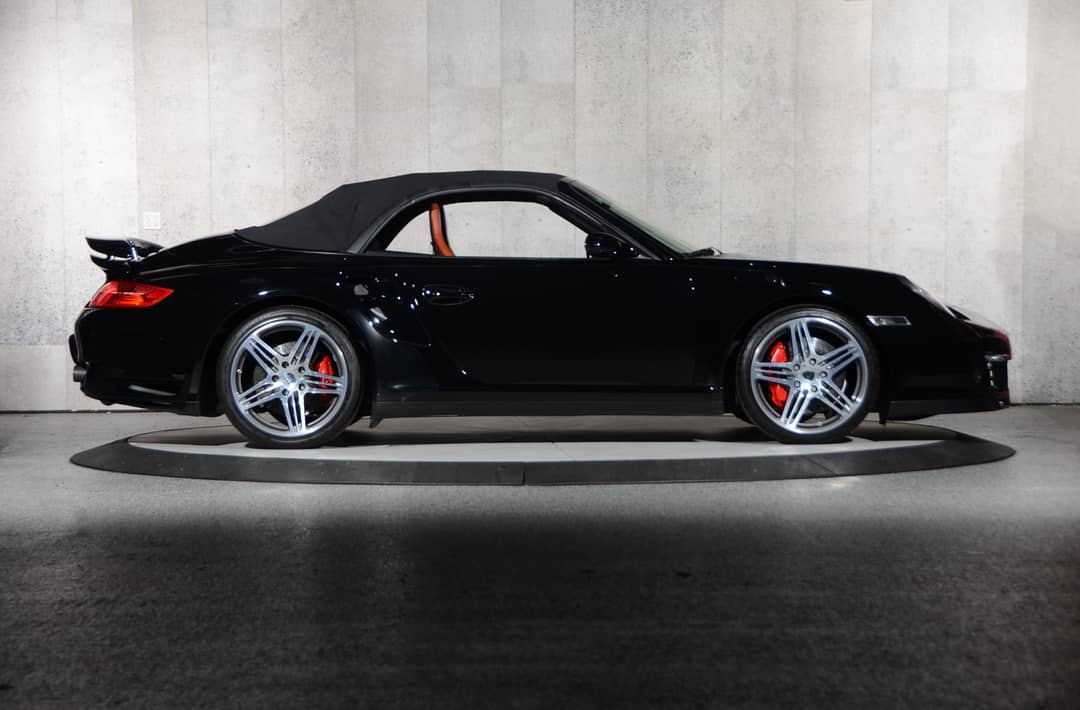 2009 Porsche 911 Turbo — photo 2