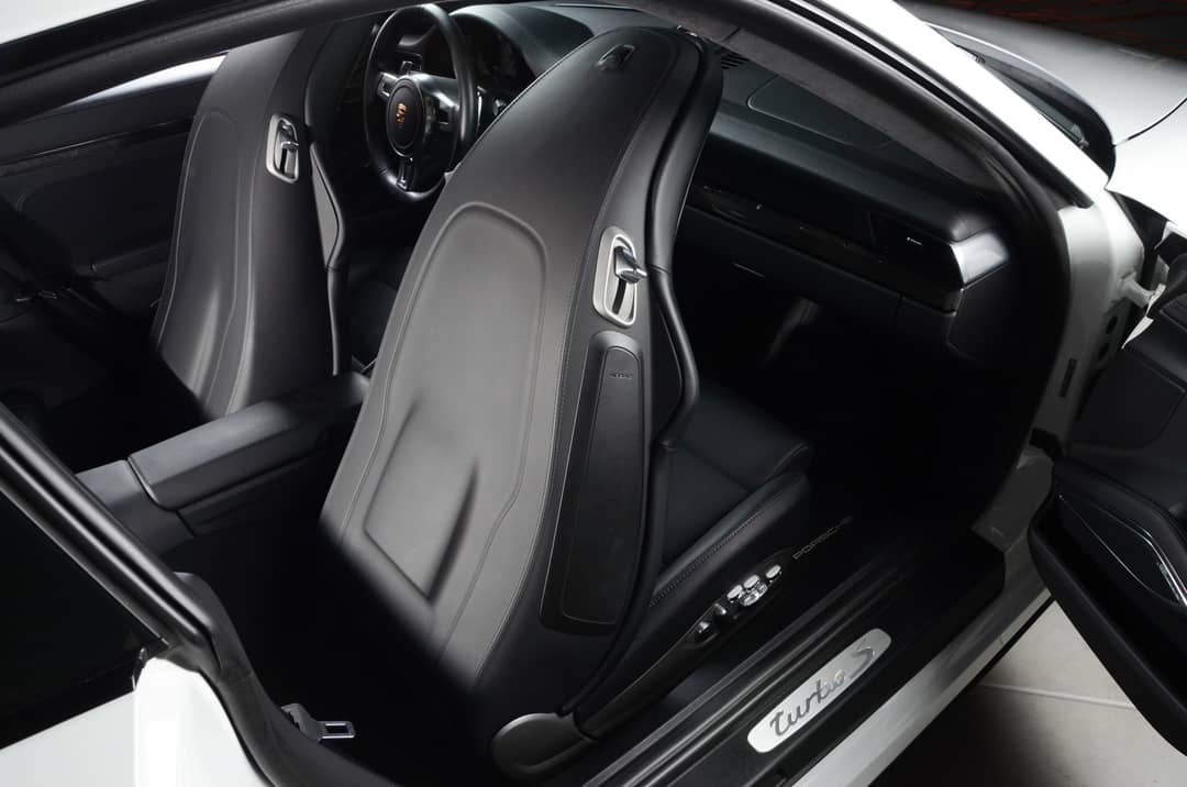 2014 Porsche 911 Turbo S — photo 35