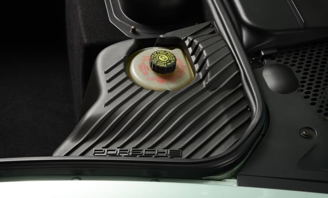 2003 Porsche 911 Carrera 4S — photo 21