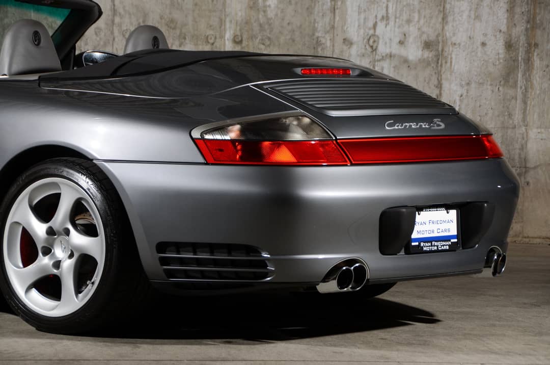 2004 Porsche 911 Carrera 4S — photo 17