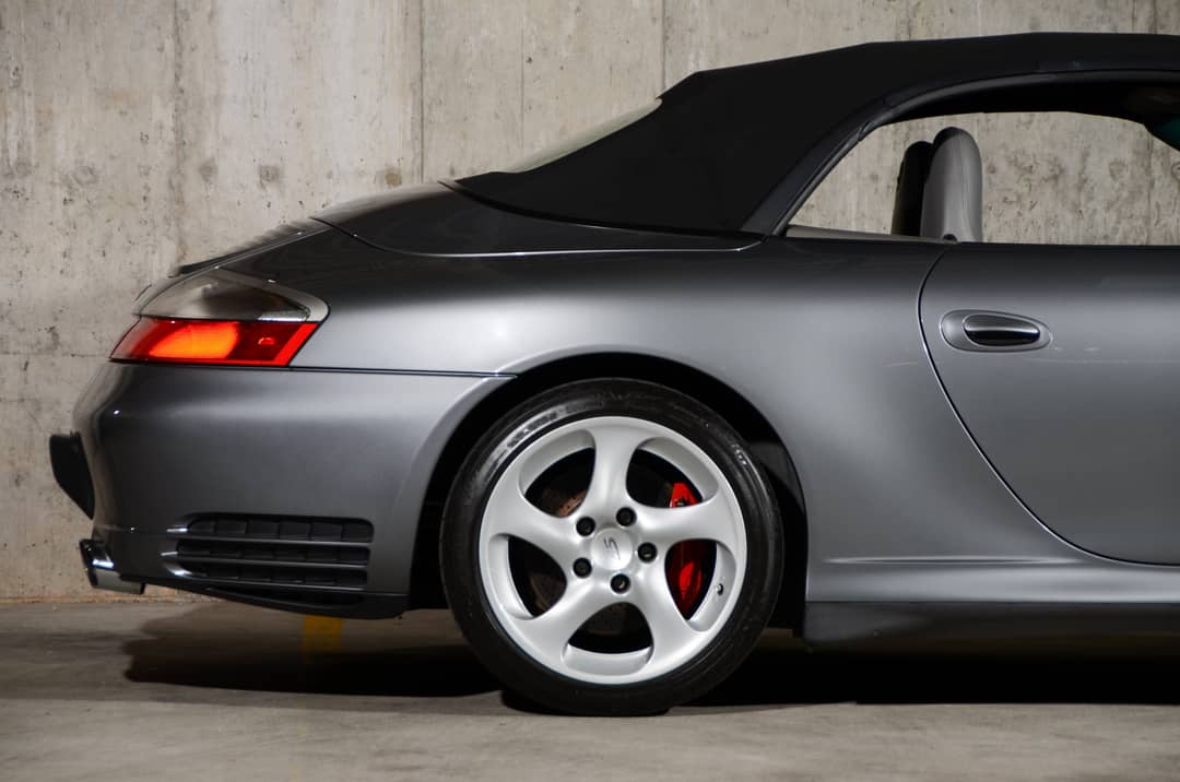2004 Porsche 911 Carrera 4S — photo 3