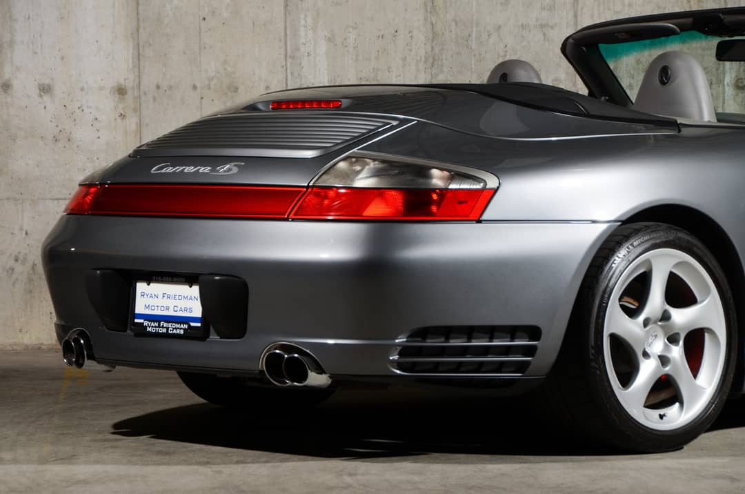 2004 Porsche 911 Carrera 4S — photo 21
