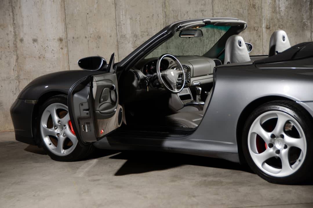2004 Porsche 911 Carrera 4S — photo 26