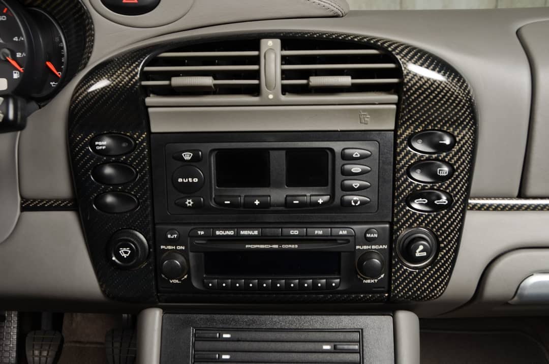 2004 Porsche 911 Carrera 4S — photo 35