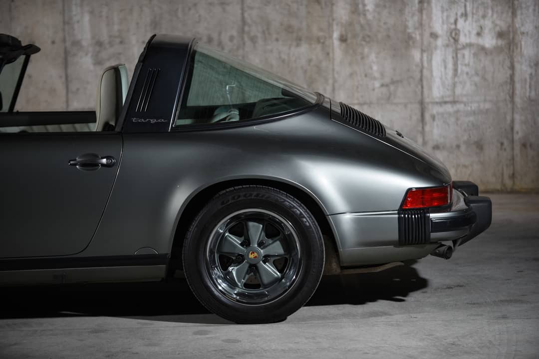 1987 Porsche 911 Carrera — photo 22