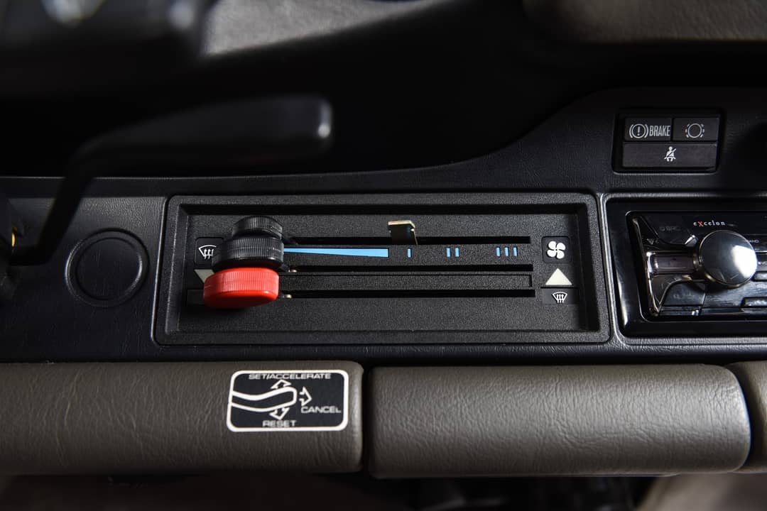 1987 Porsche 911 Carrera — photo 39