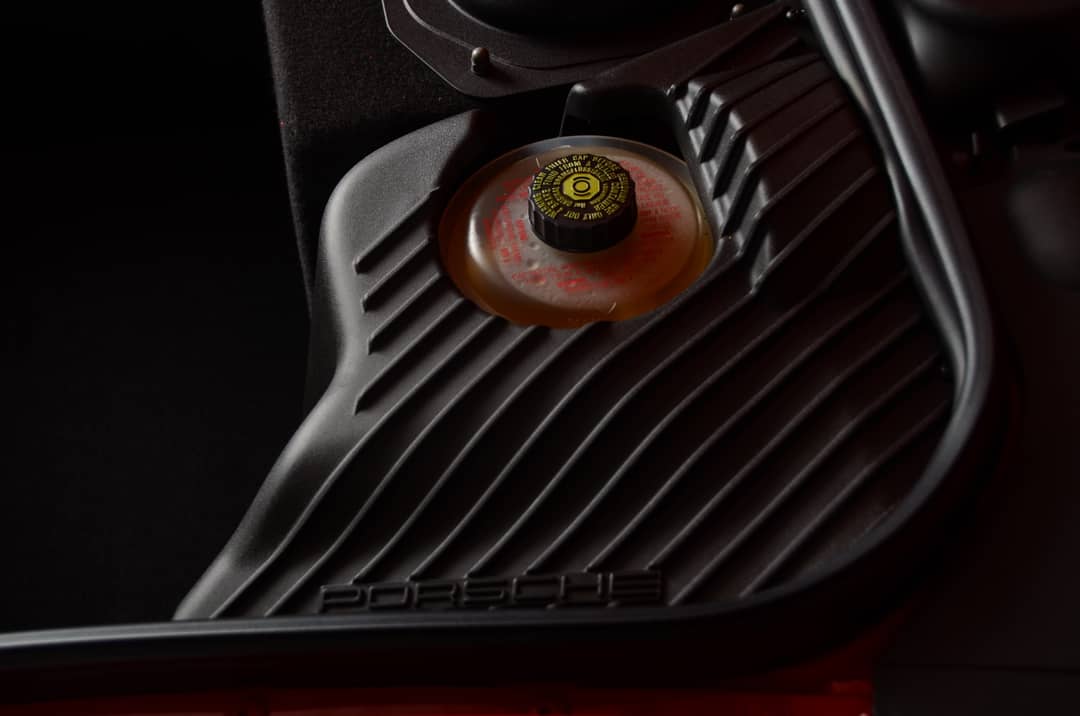 2004 Porsche 911 GT3 — photo 22