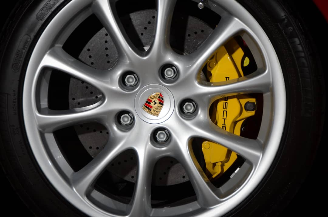 2004 Porsche 911 GT3 — photo 28