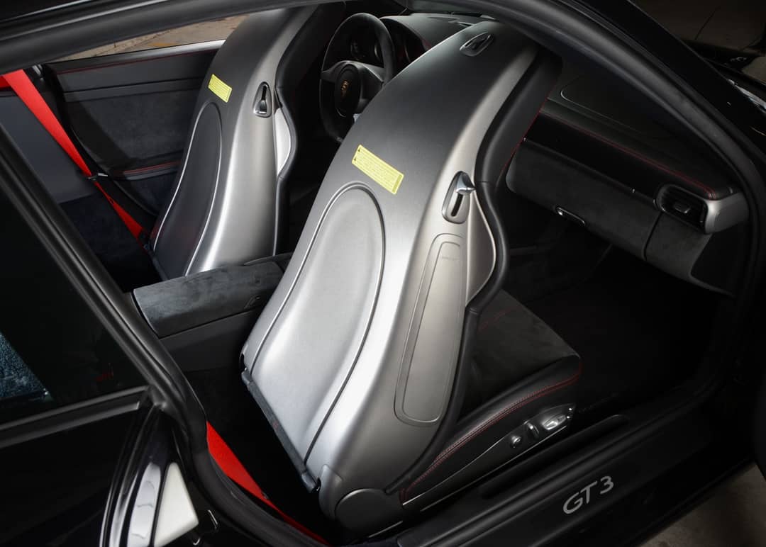 2010 Porsche 911 GT3 — photo 21