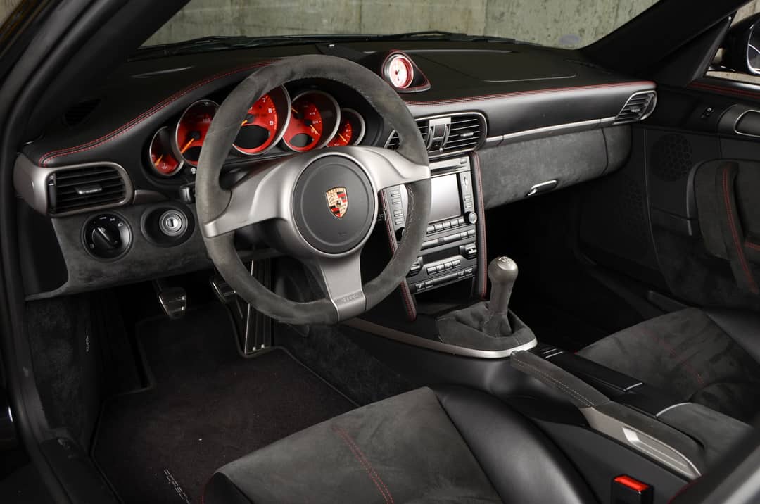 2010 Porsche 911 GT3 — photo 27