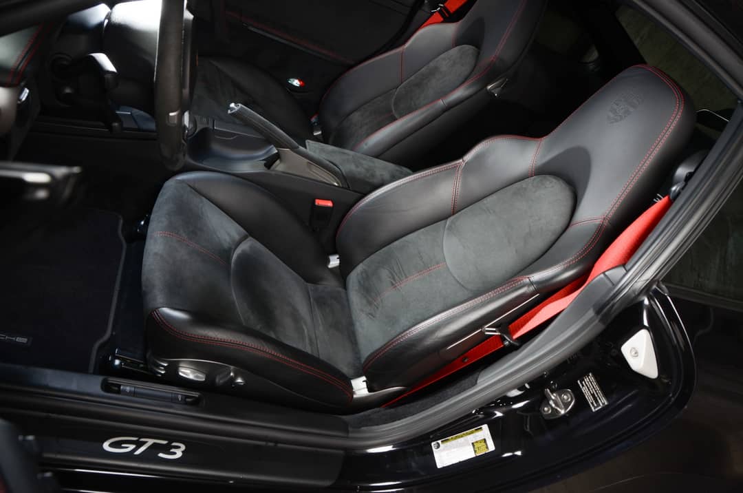 2010 Porsche 911 GT3 — photo 28