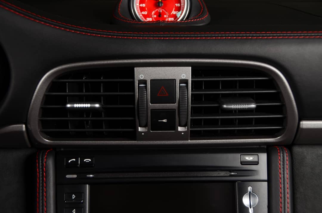 2010 Porsche 911 GT3 — photo 34