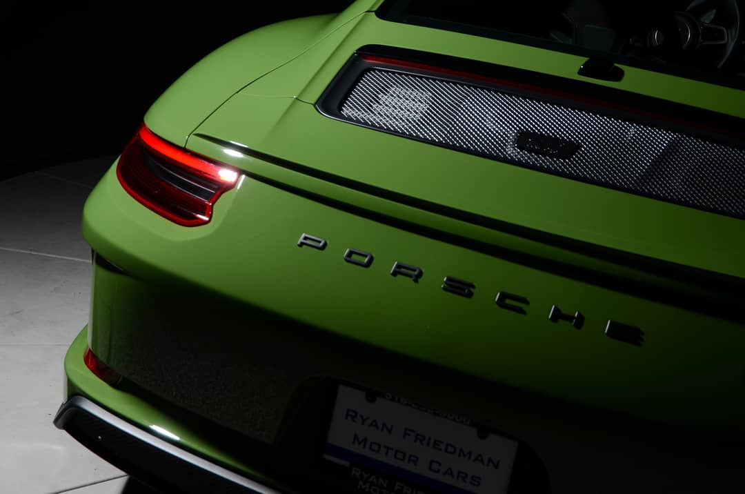 2018 Porsche 911 GT3 Touring — photo 14