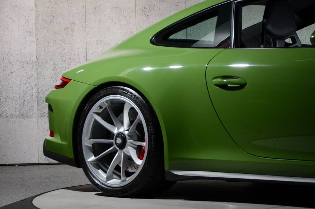 2018 Porsche 911 GT3 Touring — photo 3