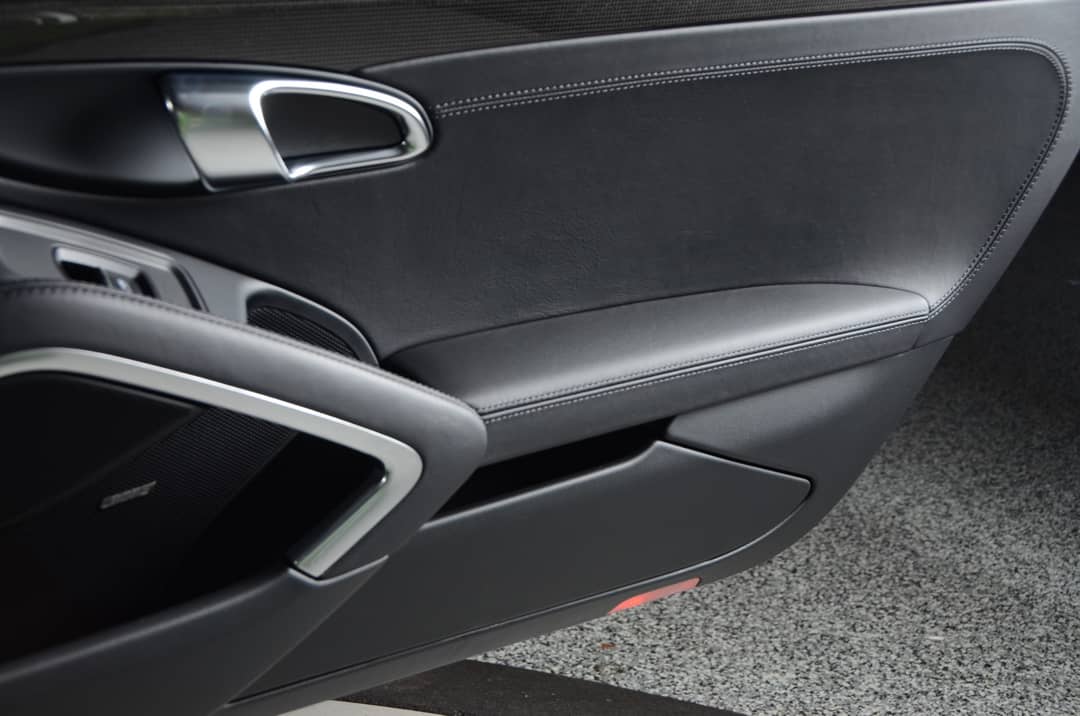 2018 Porsche 911 GT3 Touring — photo 21