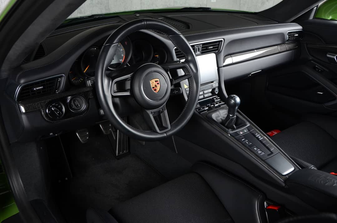 2018 Porsche 911 GT3 Touring — photo 24
