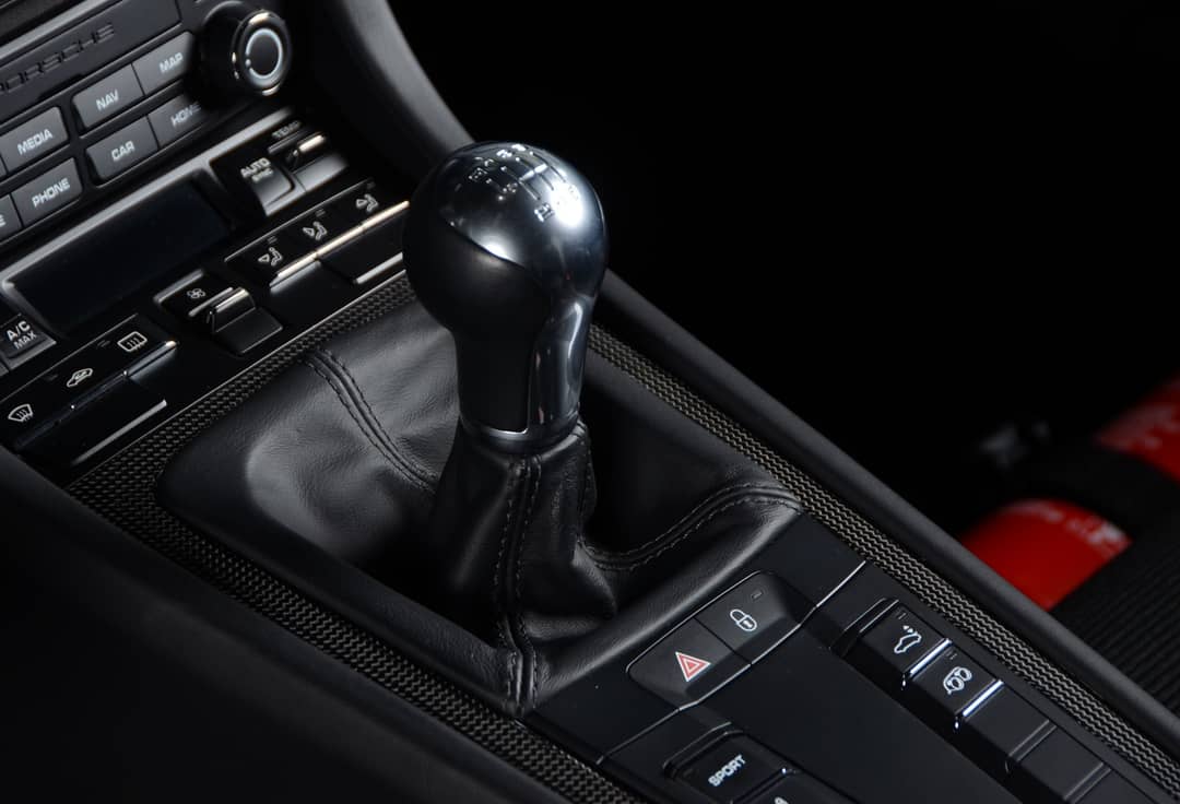 2018 Porsche 911 GT3 Touring — photo 34