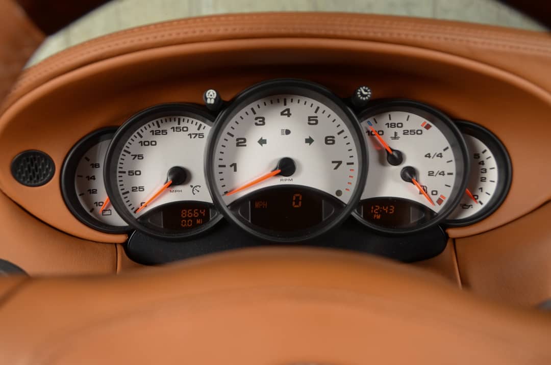 2000 Porsche 911 Millennium Edition — photo 30