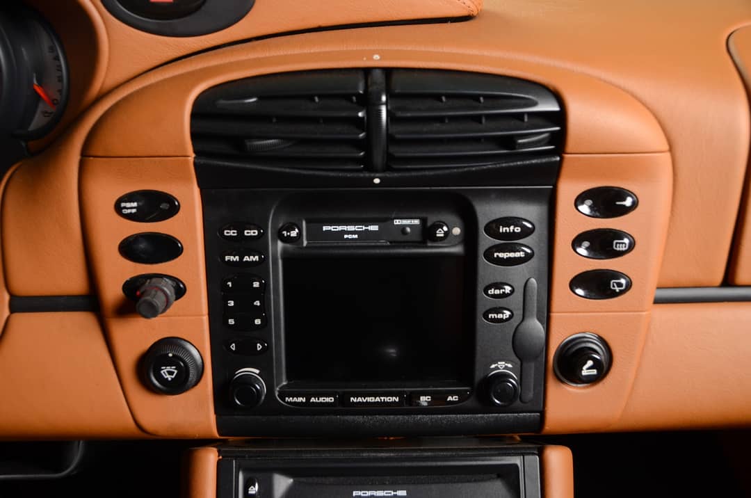 2000 Porsche 911 Millennium Edition — photo 35