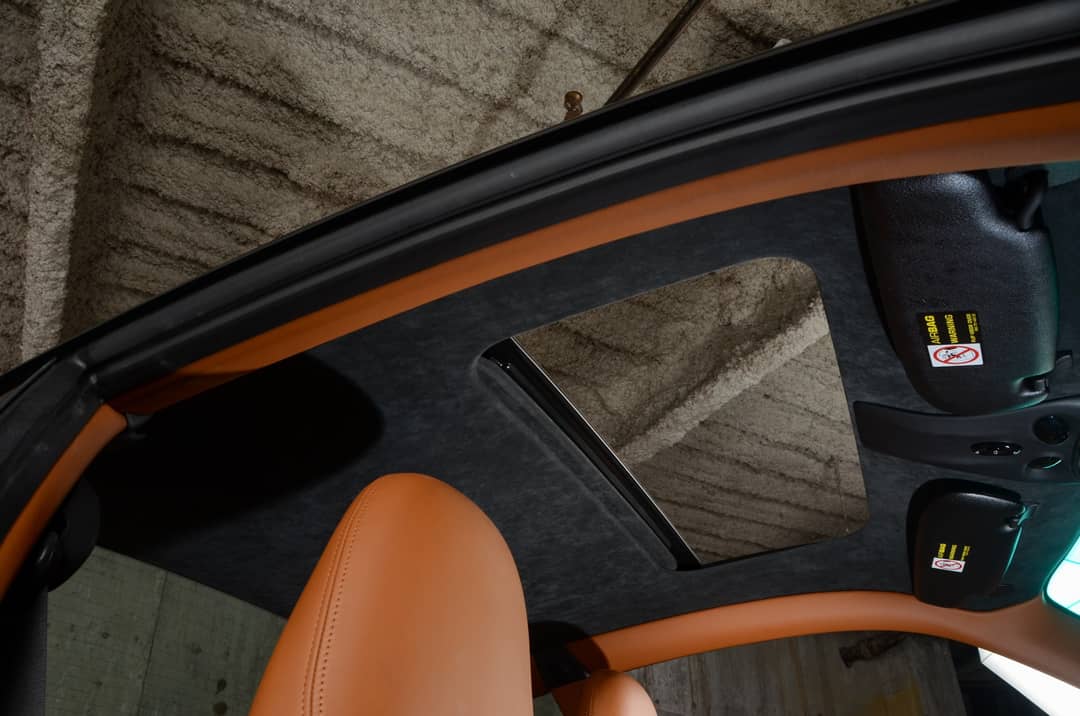 2000 Porsche 911 Millennium Edition — photo 43
