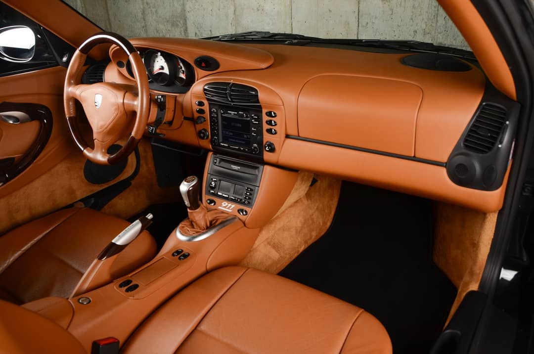 2000 Porsche 911 Millennium Edition — photo 46