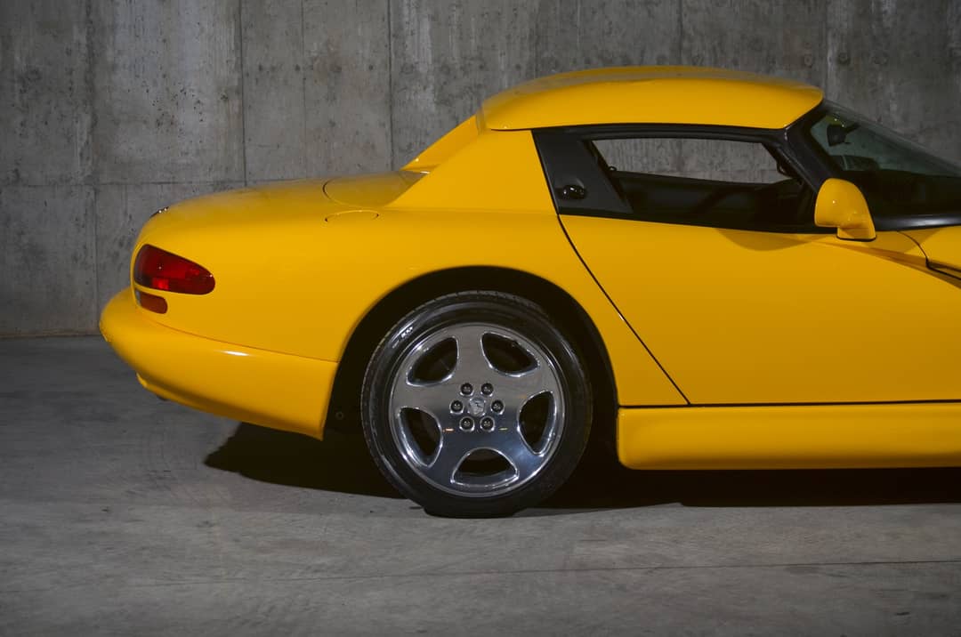 2001 Dodge Viper RT/10 — photo 19
