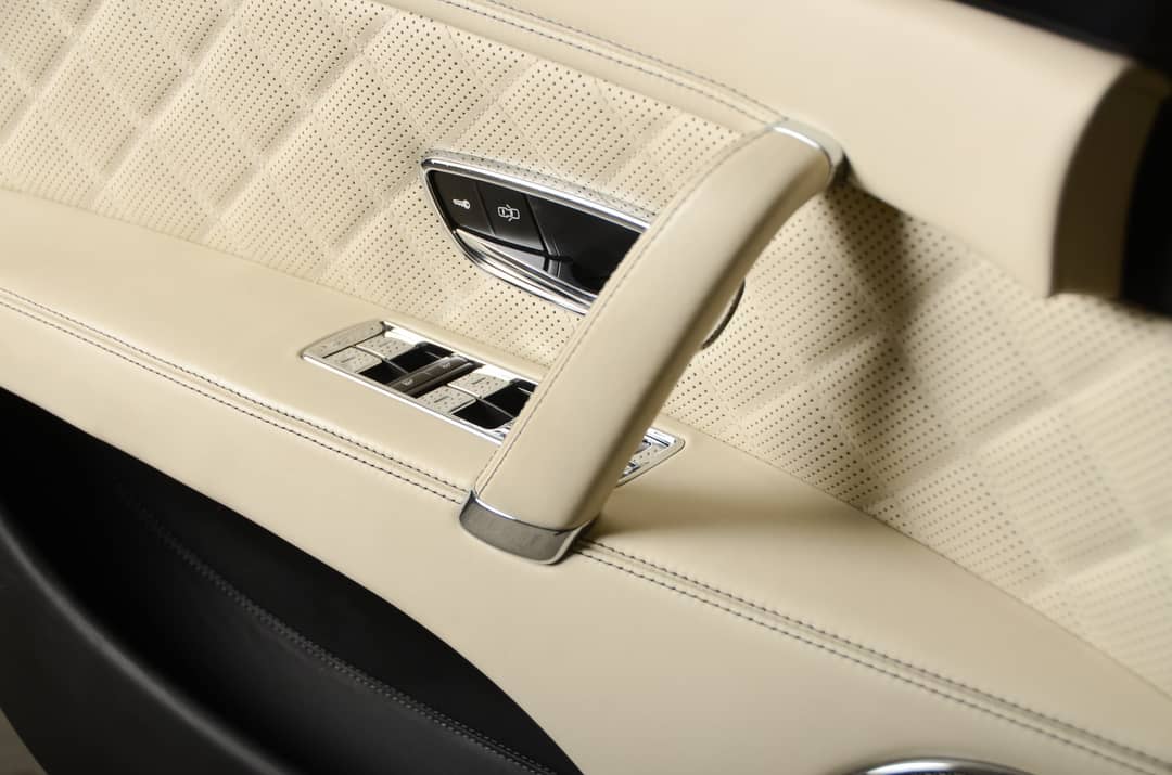 2018 Bentley Flying Spur V8 S — photo 11